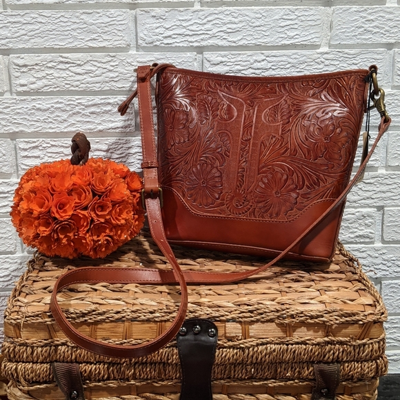 🤎SOLD🤎Frye Melissa Artisan small Hobo, Cognac - Picture 2 of 11